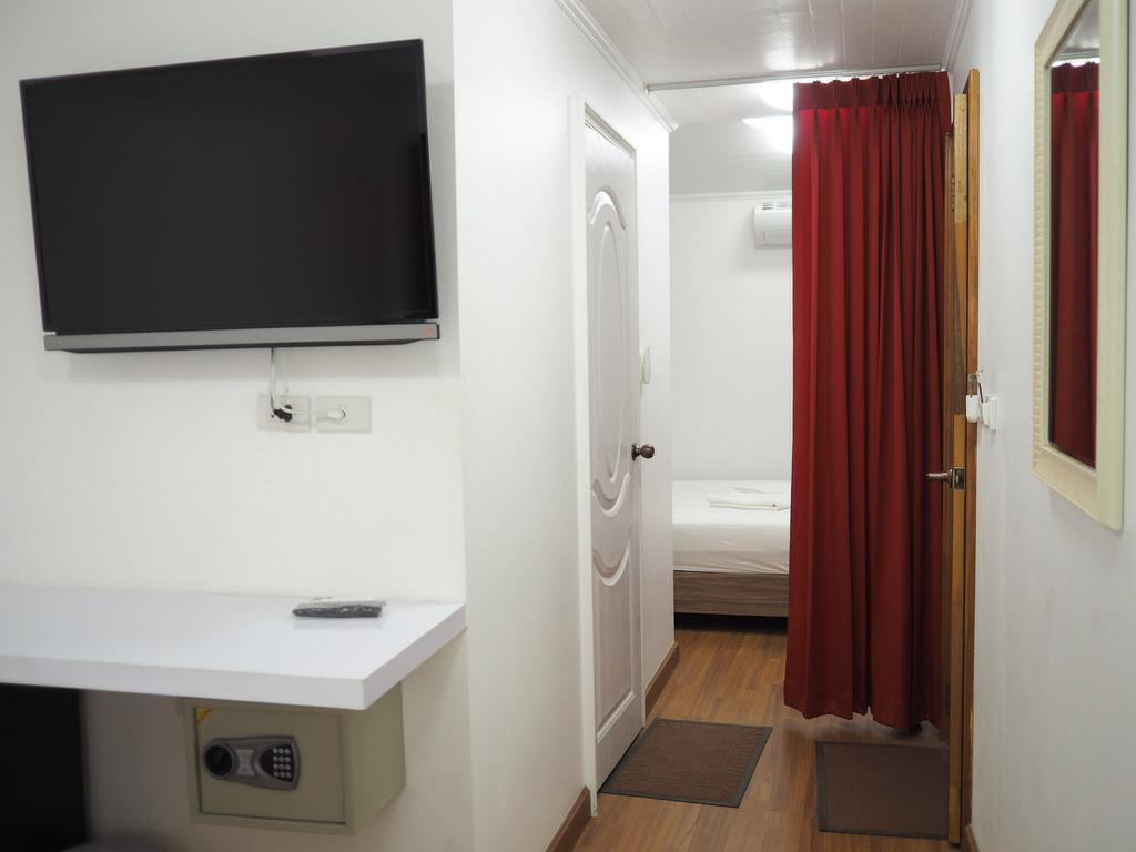 Pook Swan House Hotel Pattaya Ngoại thất bức ảnh