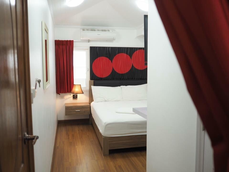 Pook Swan House Hotel Pattaya Ngoại thất bức ảnh